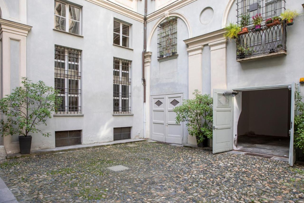 Garage Privato - Esclusivo Duplex In Centro A Torinoアパートメント エクステリア 写真