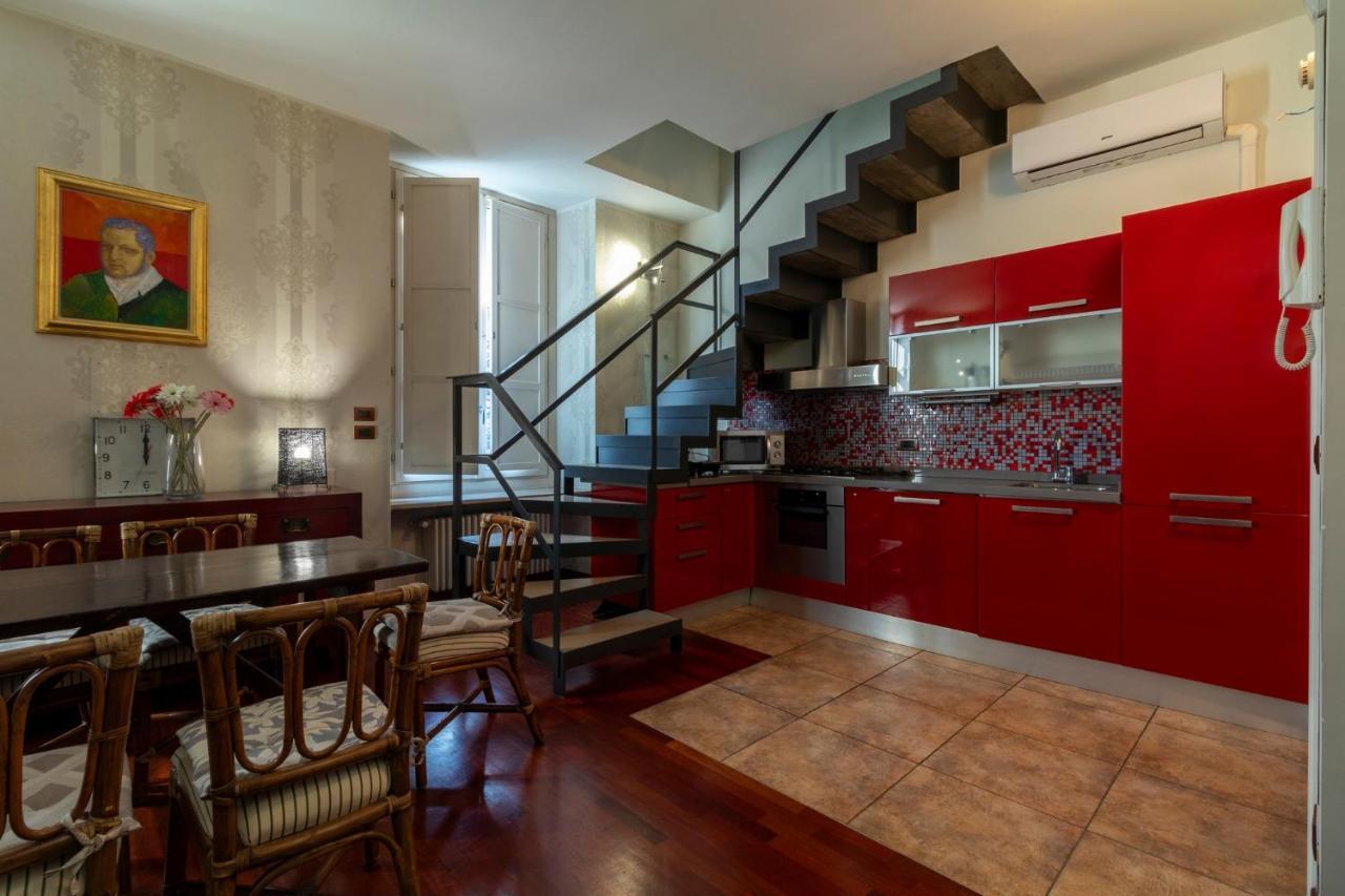 Garage Privato - Esclusivo Duplex In Centro A Torinoアパートメント エクステリア 写真