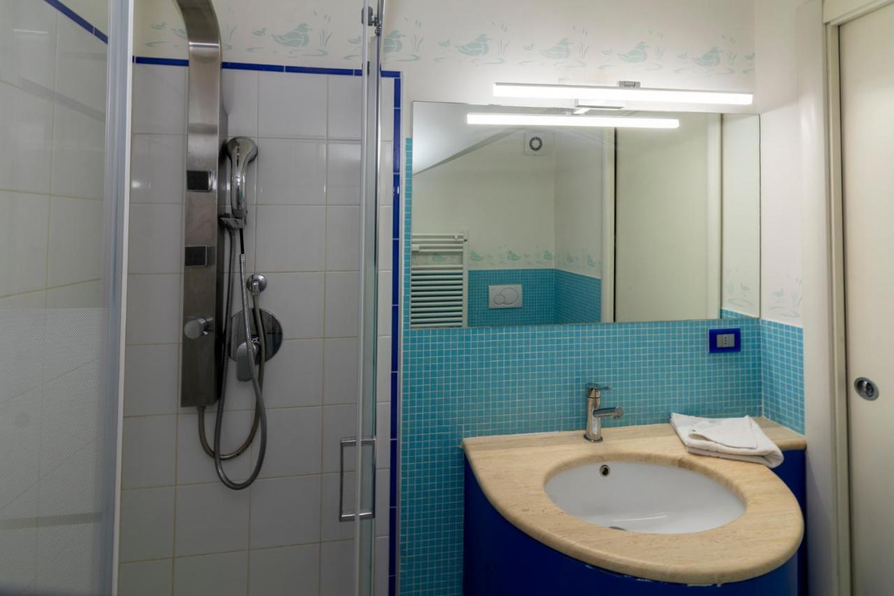 Garage Privato - Esclusivo Duplex In Centro A Torinoアパートメント エクステリア 写真